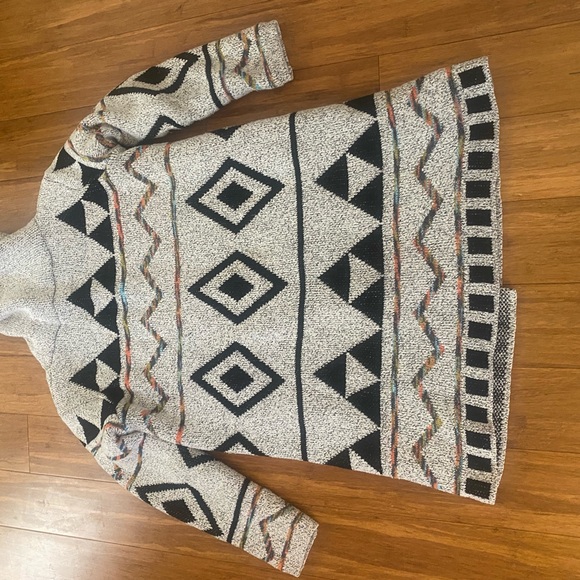 NORTHERN ANGEL SWEATER - Picture 3 of 8